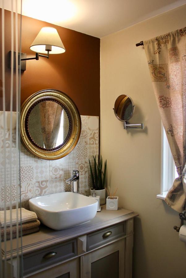 Le Clos Vitis Violes Экстерьер фото